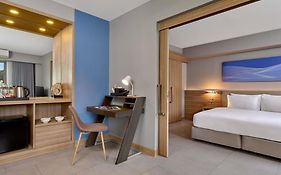 โอ๊ควูด โฮเต็ล เจอร์นีย์ฮับ ภูเก็ต (SHA Extra Plus)